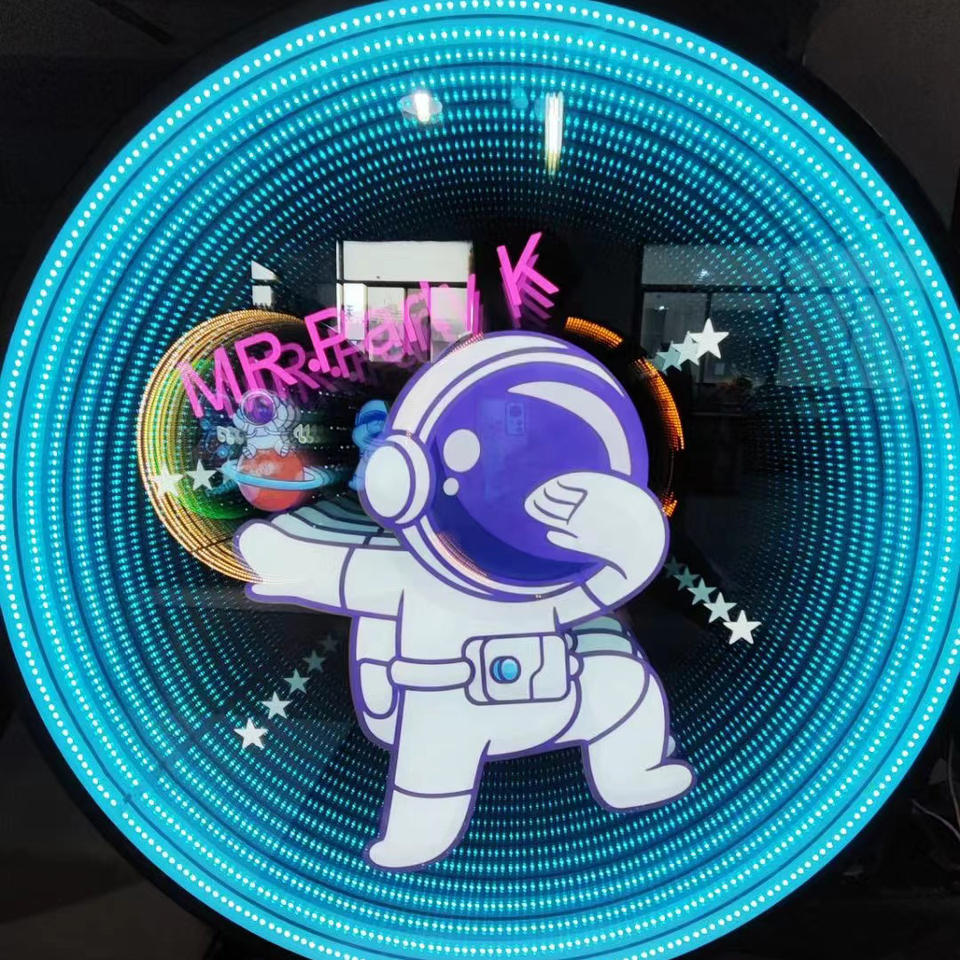 Astronaut Circular Multi-Layer Mirror