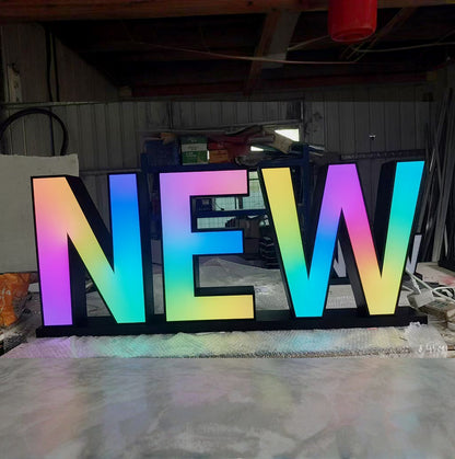 Full-color RGB color-changing 3D text